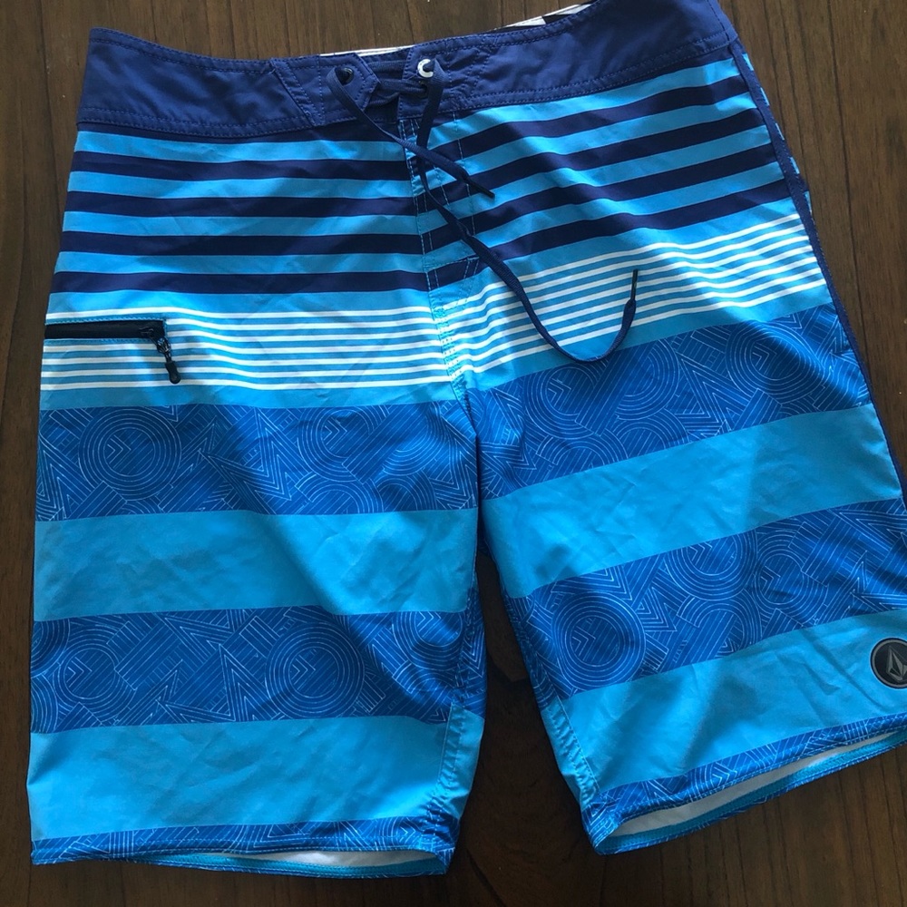Men’s Volcom Boardshorts